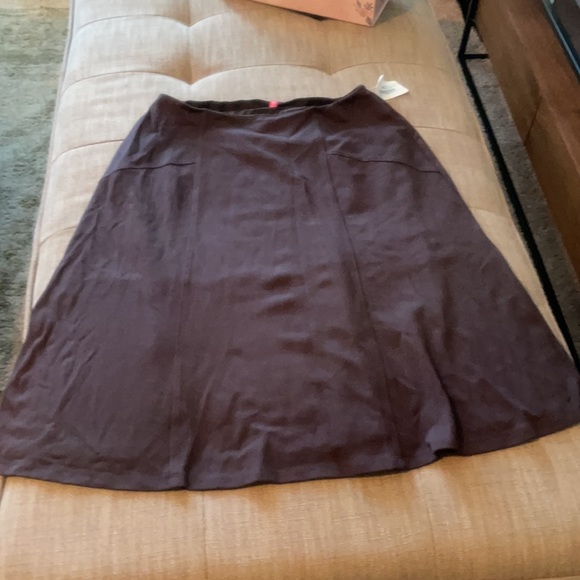 Ruby Ribbon Skirt - Picture 2 of 9